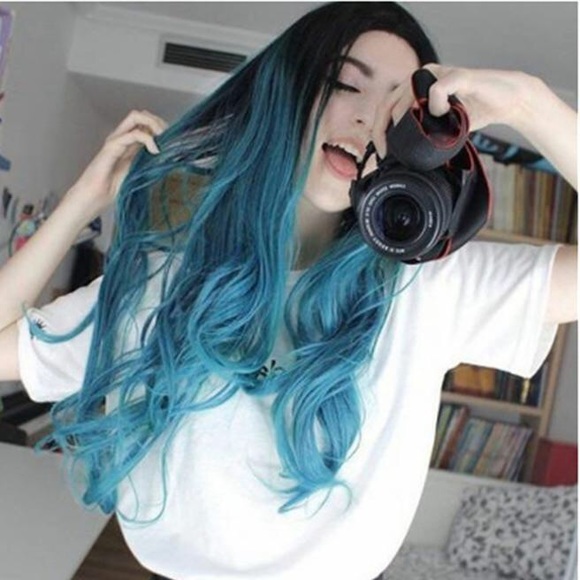 22” DUST BLUE OMBRE BODY WAVY LACE FRONT WIG